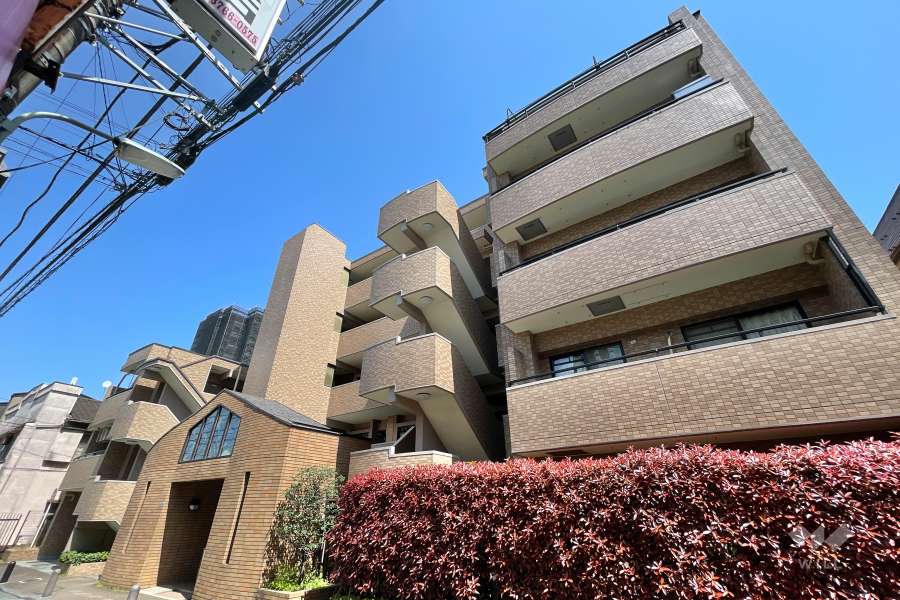 マンションの外観（南西側から）