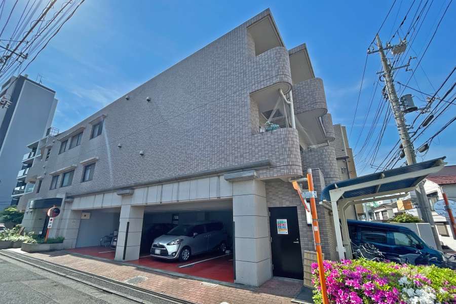 ドム中延の外観（北西側から）