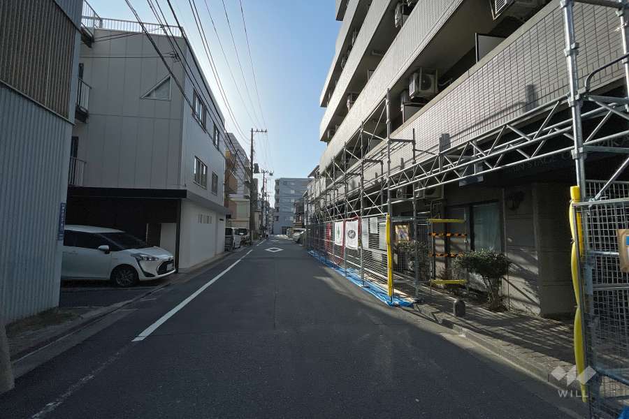 敷地南側の前面道路　