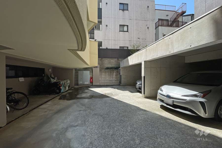 敷地内駐車場（屋内平面式）