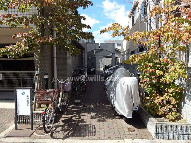 エントランスアプローチ