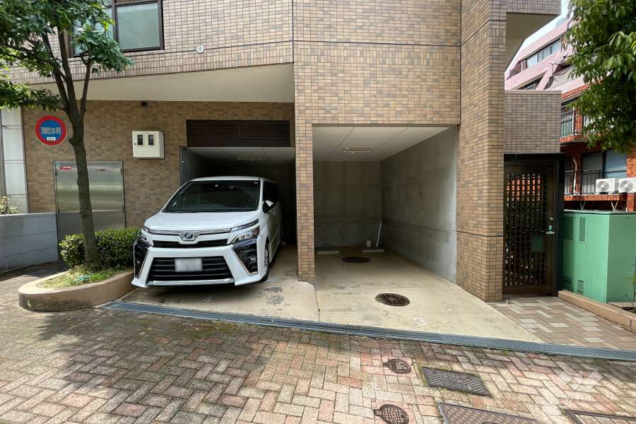 敷地内駐車場（屋内平面式）