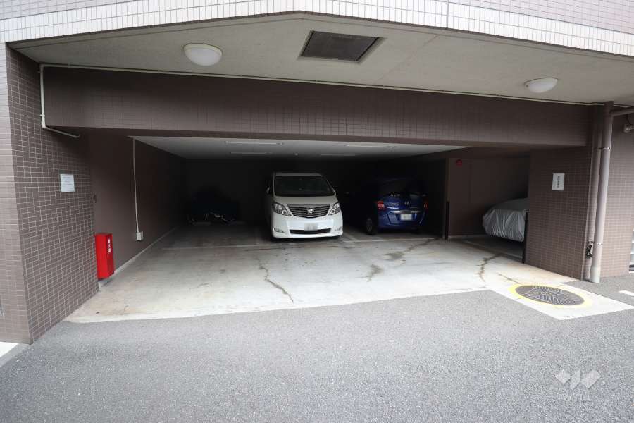 敷地内駐車場（屋内平面式）