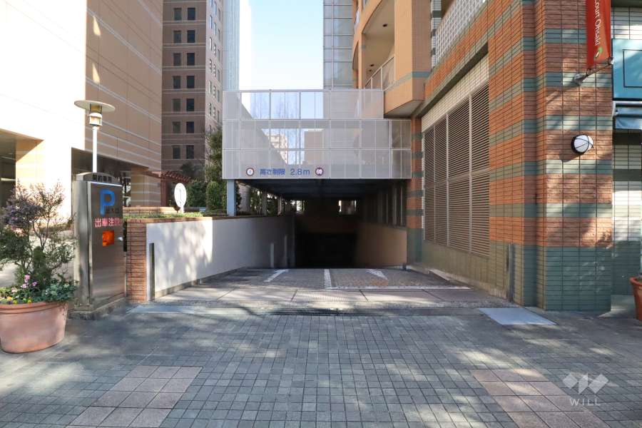 駐車場の出入口