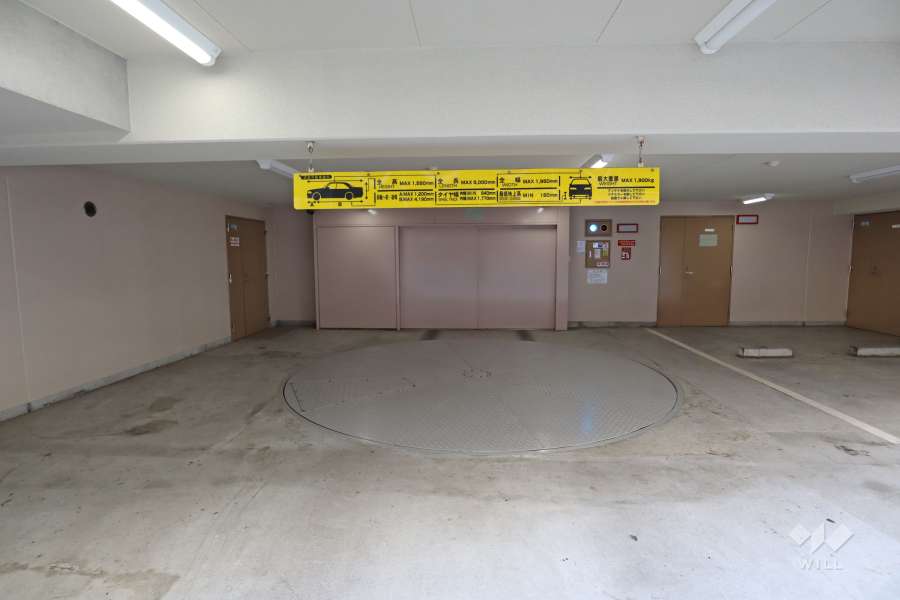 敷地内駐車場（屋内機械式）
