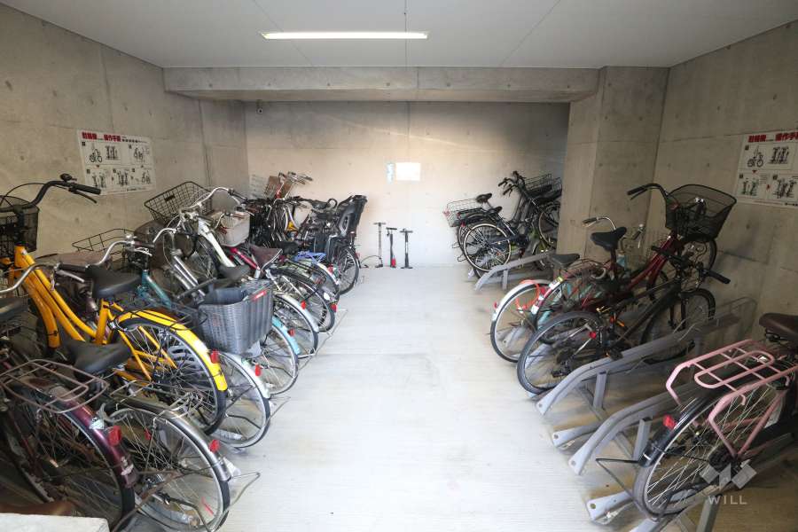 駐輪場（屋内）