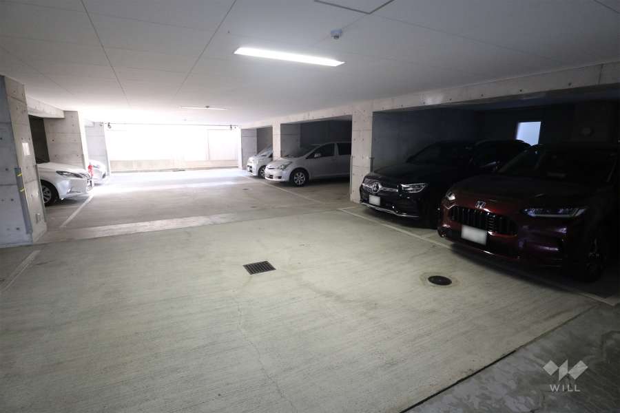 敷地内駐車場（屋内平面式）
