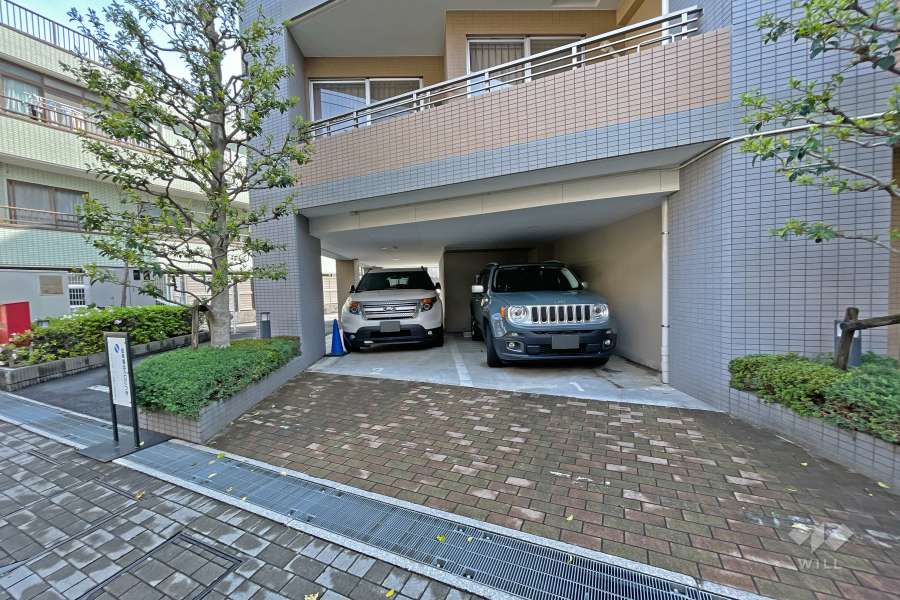 敷地内駐車場（屋外平面式）