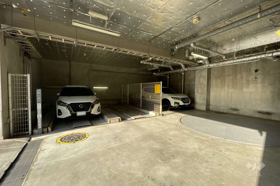 敷地内駐車場（屋内機械式）