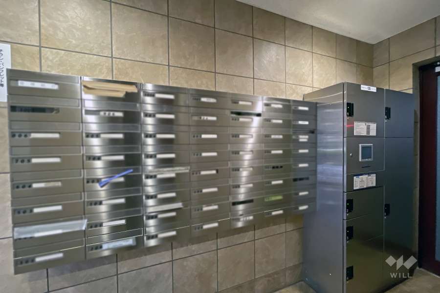 宅配ボックスと共用ポスト