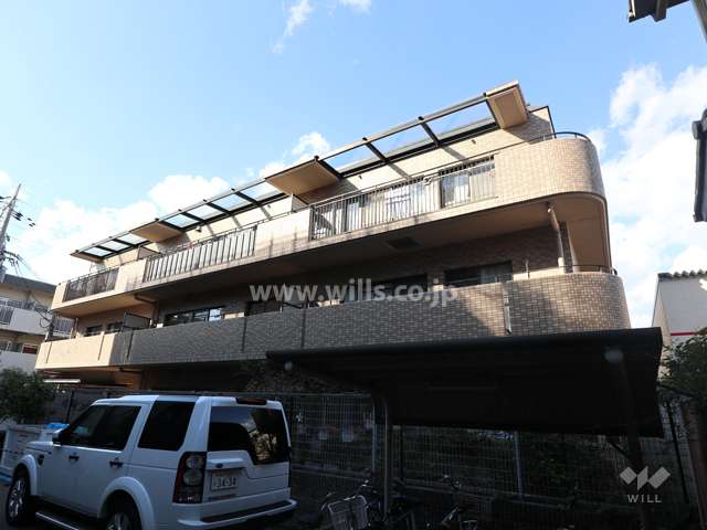 キングマンション塚口の外観（南東側から）