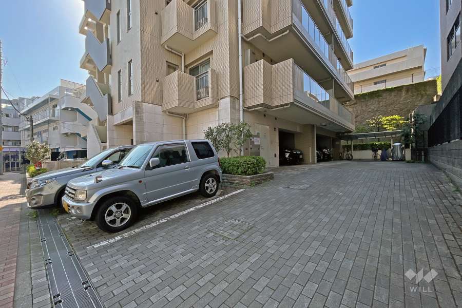 敷地内駐車場（屋外平面式）