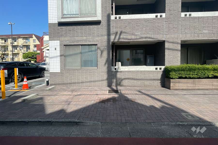 敷地内駐車場（屋外平面式）