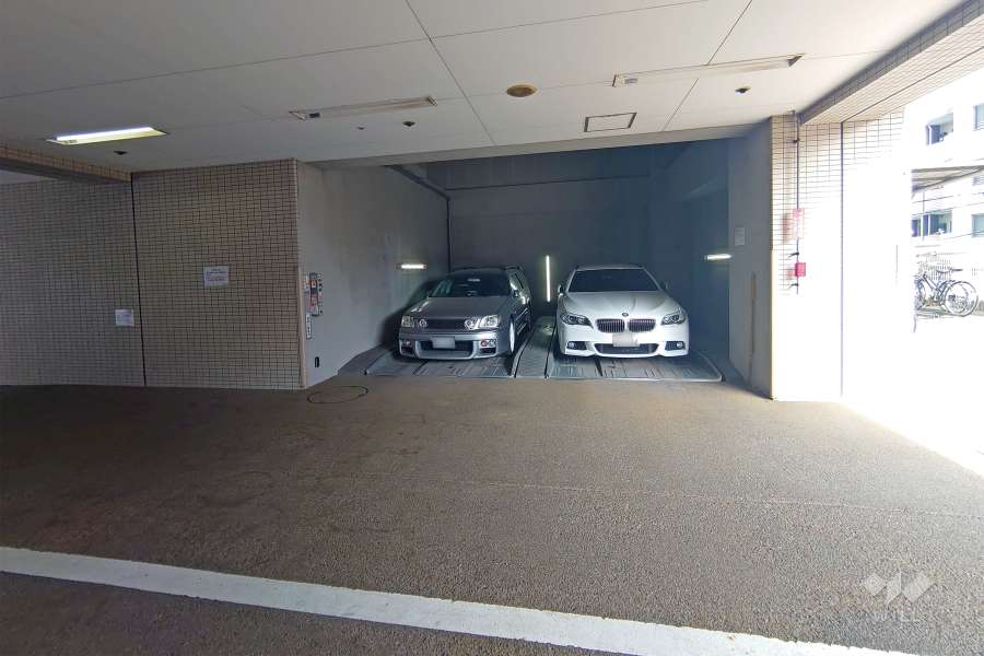 敷地内駐車場（屋外機械式）