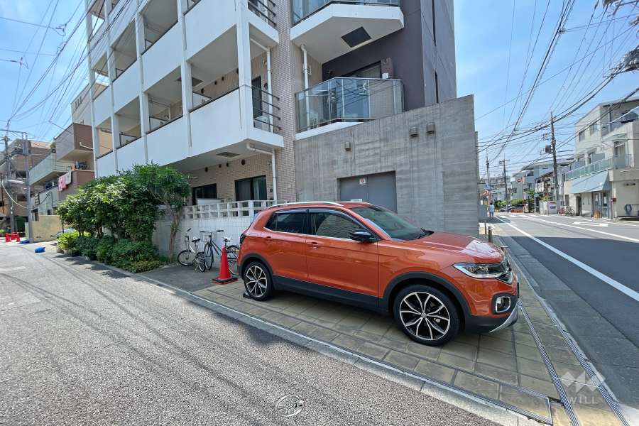 敷地内駐車場（屋外平面式）