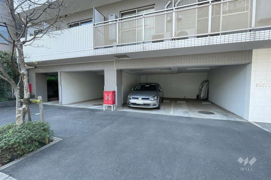 敷地内駐車場（屋内平面式）