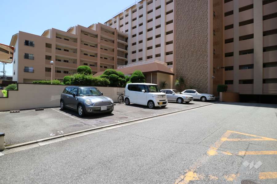 敷地内駐車場（屋外平面式）