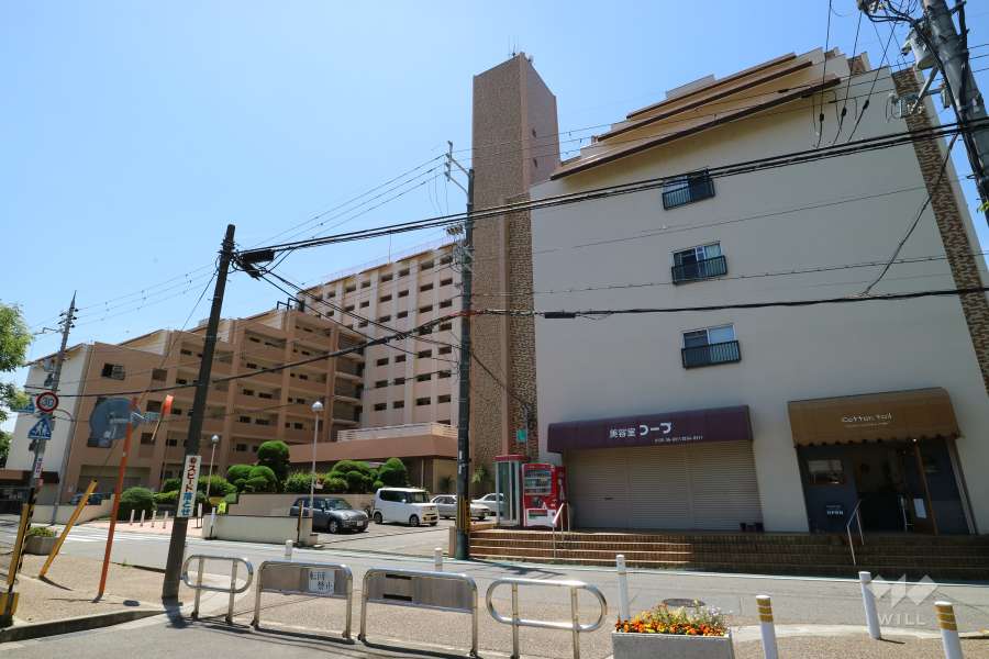 コープ野村宝塚の外観（北西側から）