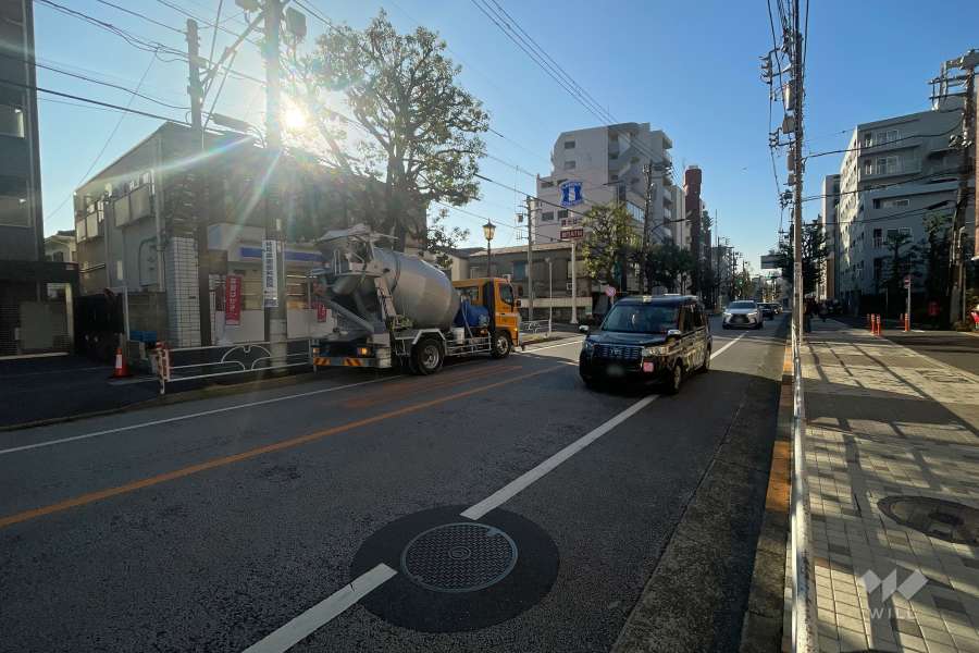 敷地南東側の前面道路　