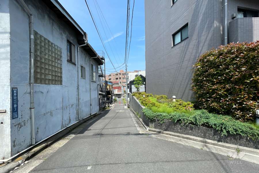 敷地南西側の前面道路