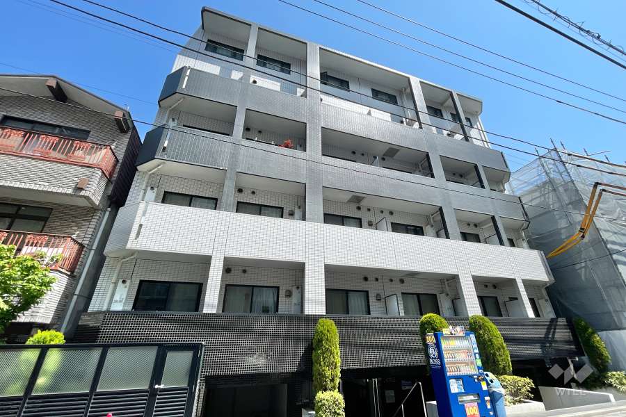 グラントゥルース大森プレミオの外観（南西側から）