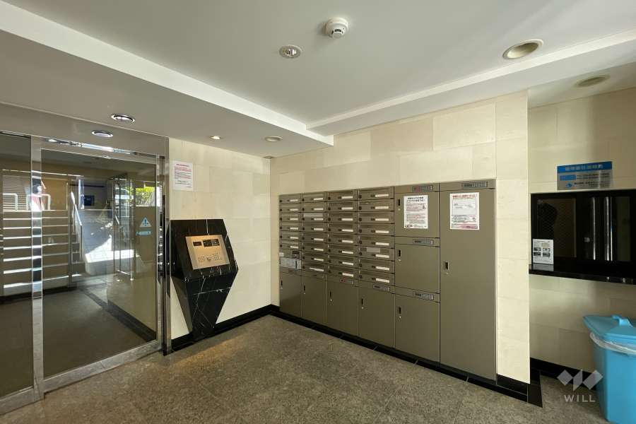 共用ポストと宅配ボックス