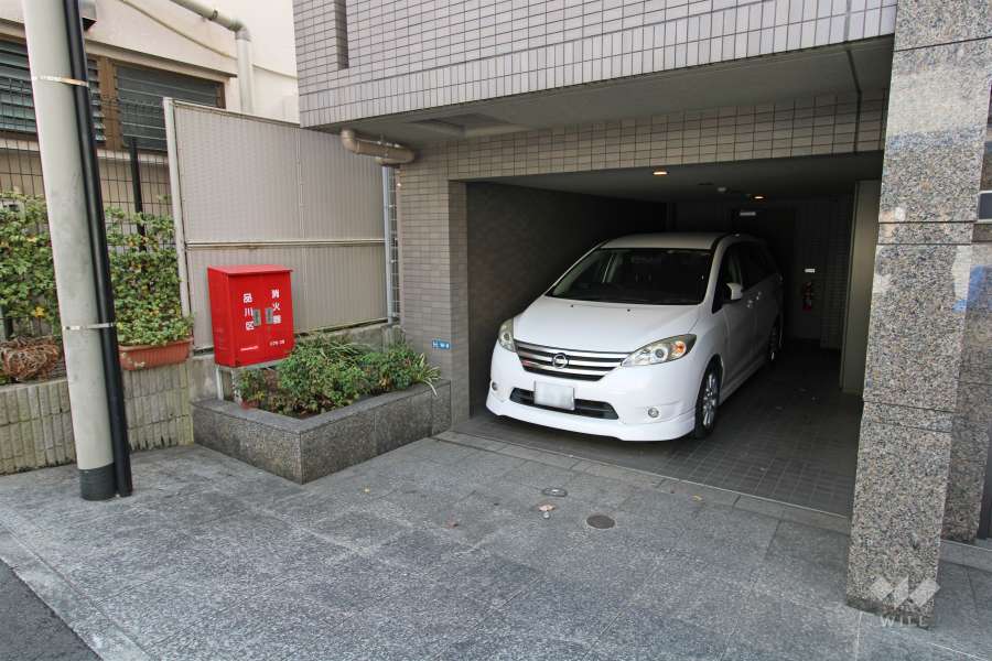 敷地内駐車場（屋内平面式）
