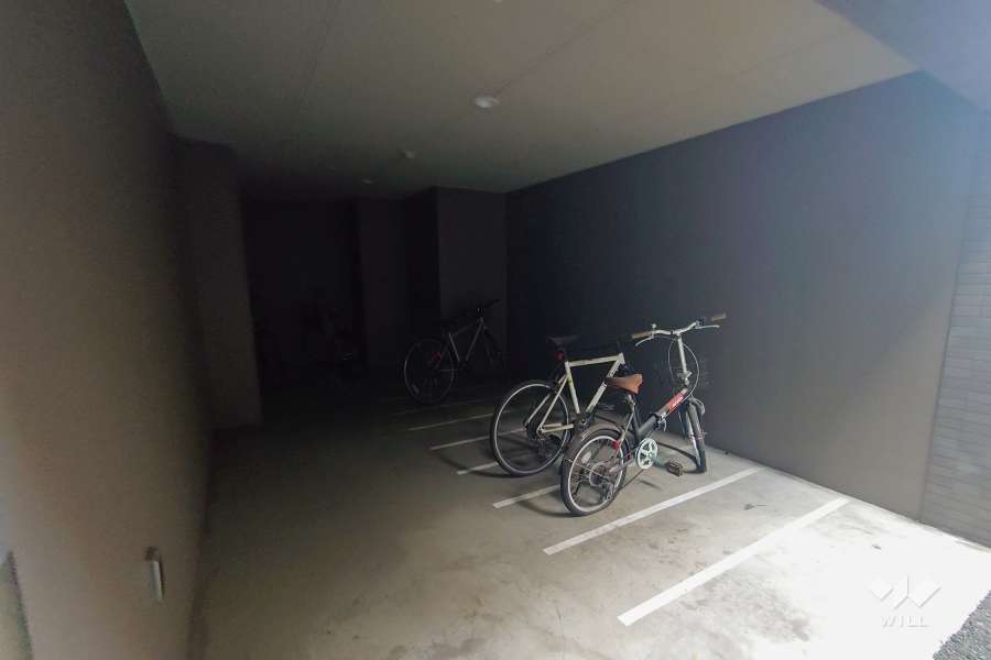 屋内に設けられた駐輪場
