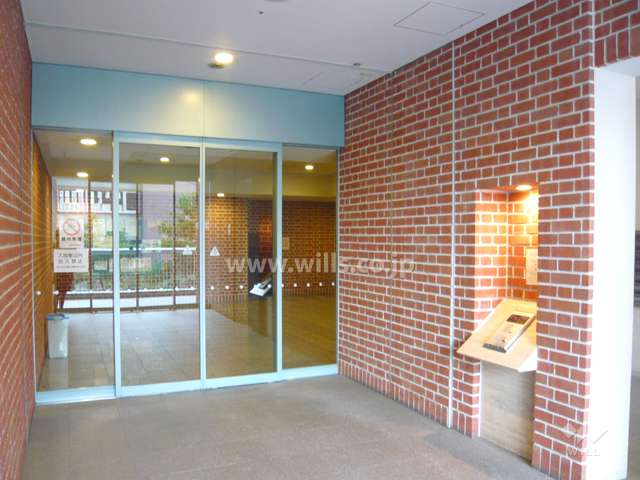 エントランス（オートロック付き）