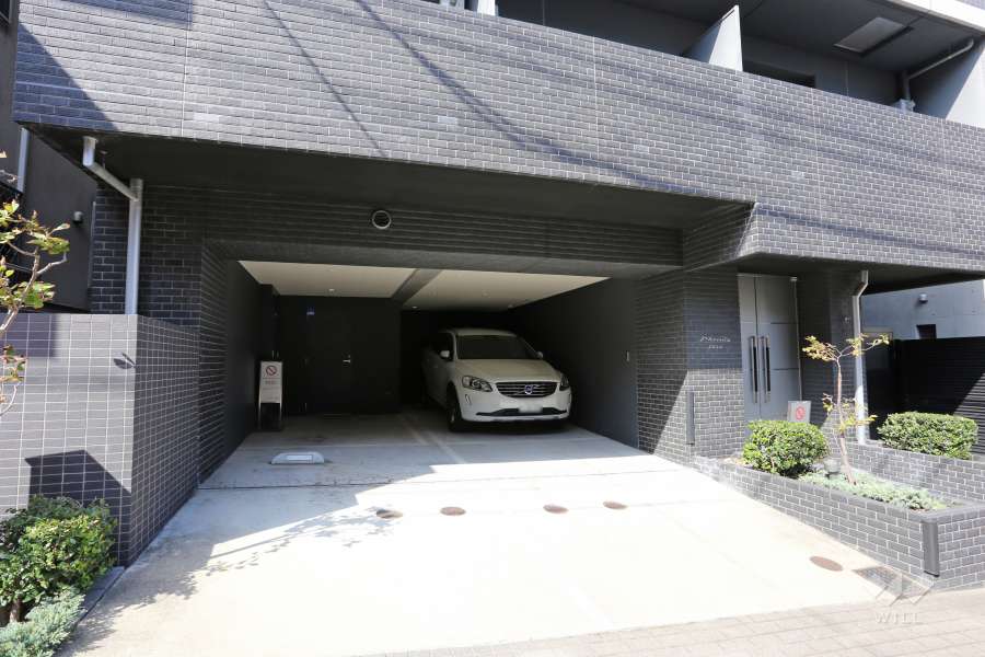 敷地内駐車場（屋内平面式）