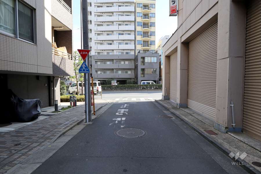 敷地南側の前面道路　