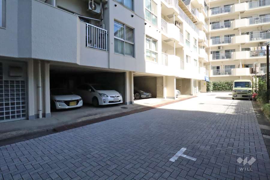 敷地内駐車場（屋内平面式）