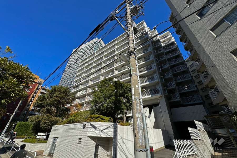 グローリア初穂御殿山の外観（南東側から）