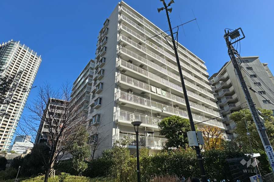 グローリア初穂御殿山の外観（南西側から）