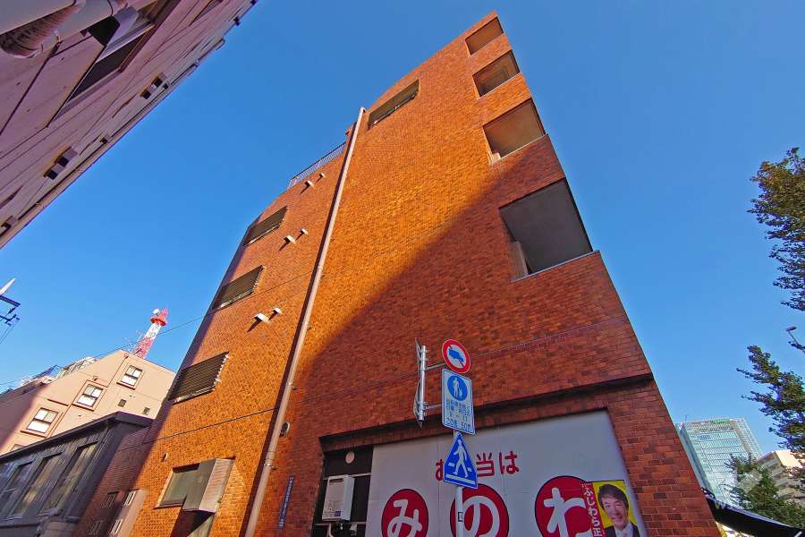 セブンスターマンション西五反田の外観（南側から）
