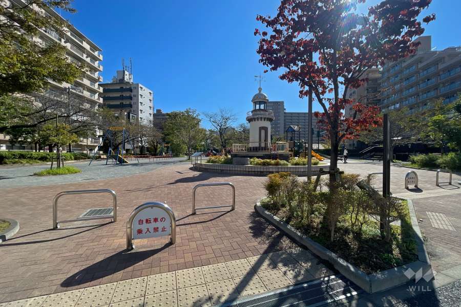 敷地西側に面する『東品川公園』