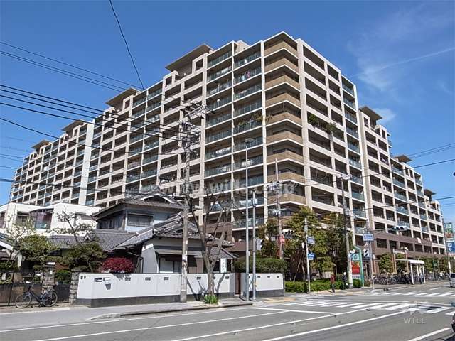 フレアージュ塚口の外観（南東側から）