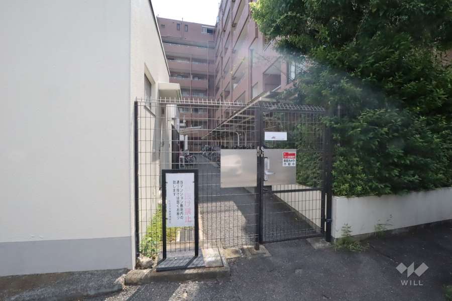 駐輪場の出入り口