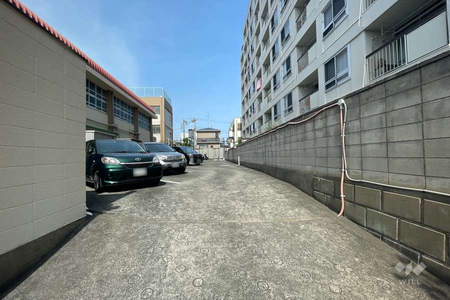 敷地内駐車場（屋外平面式）