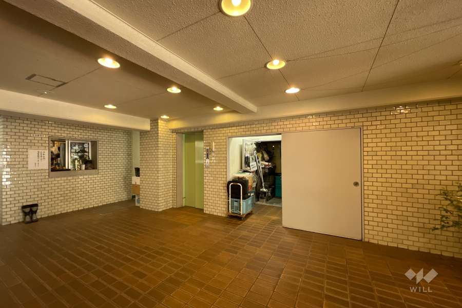 エントランスホール