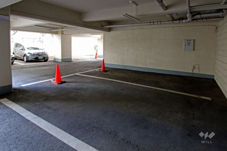 敷地内駐車場（屋内平面式）