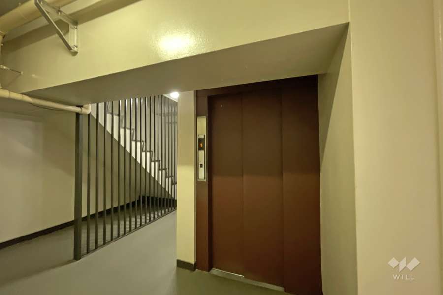 共用のエレベーター