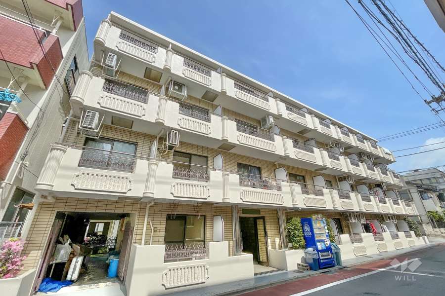 ベルサイユ目黒の外観（南側から）