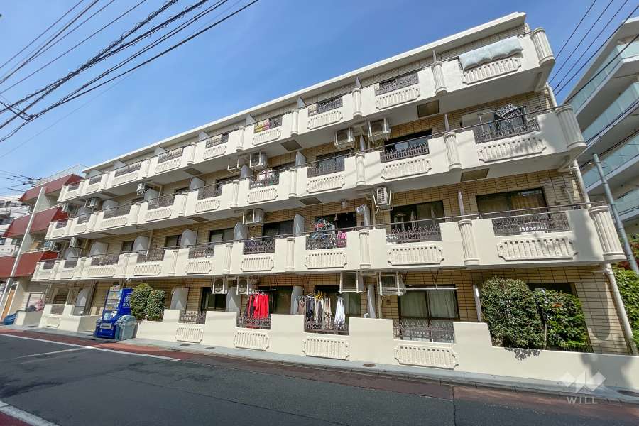 ベルサイユ目黒の外観（南東側から）