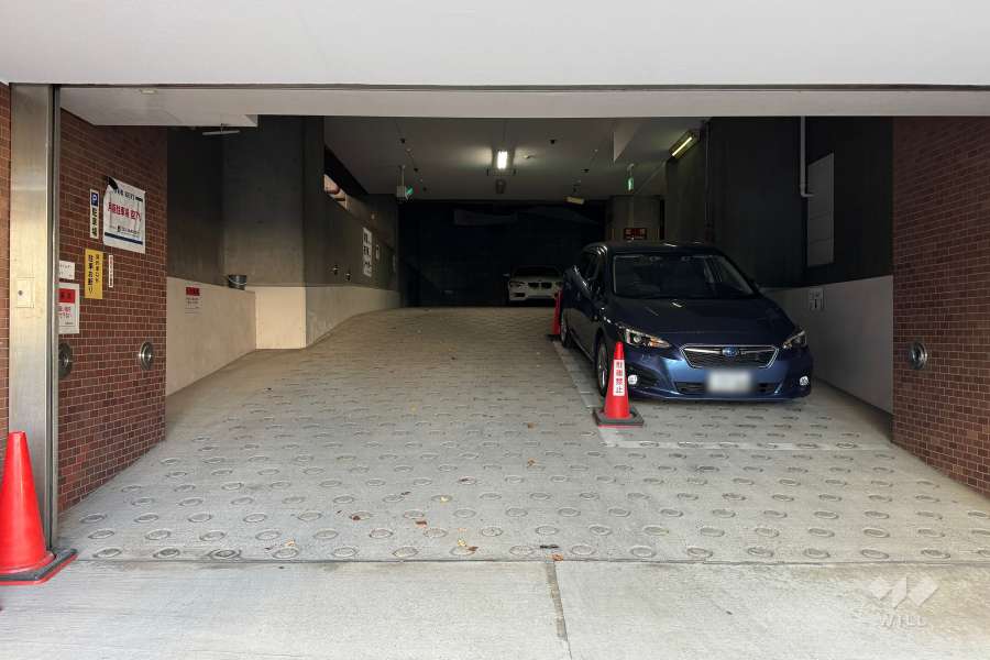 敷地内駐車場（屋内平面式）
