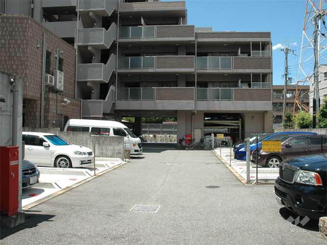 敷地内駐車場