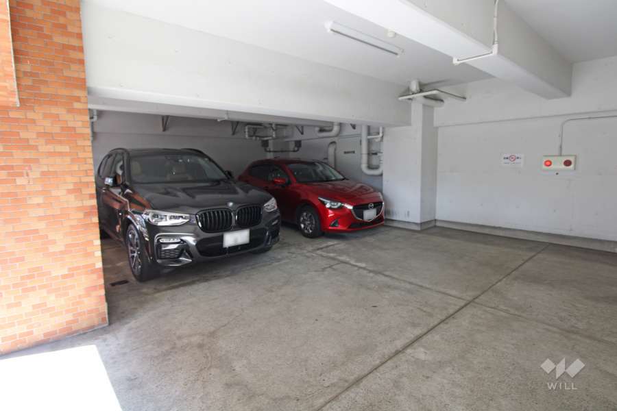 敷地内駐車場（屋内平面式）