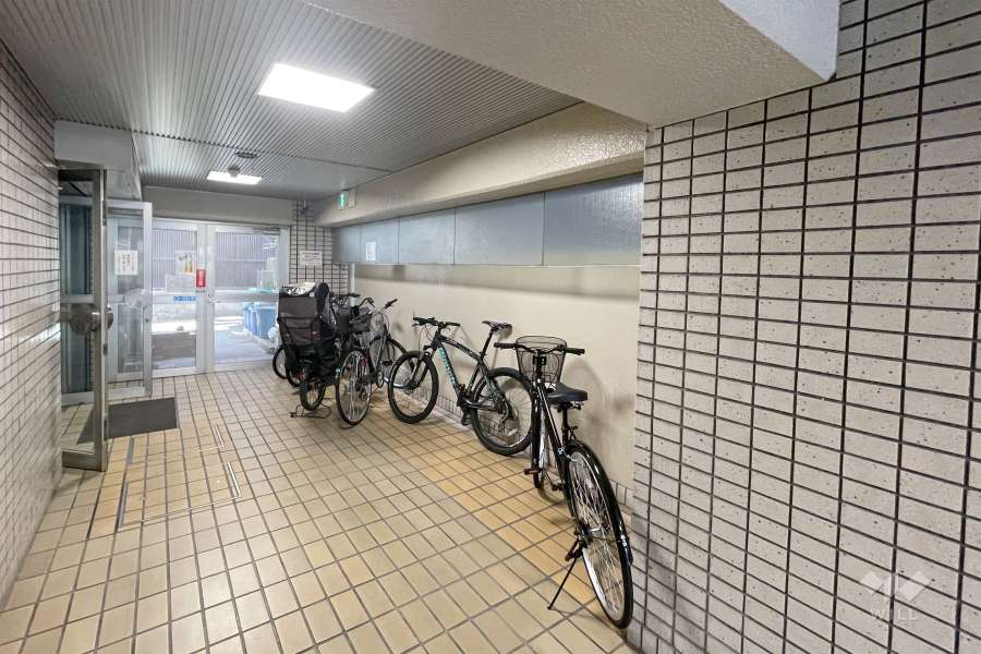 駐輪場