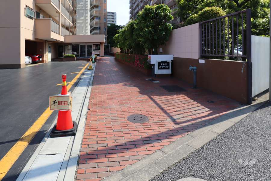 エントランスアプローチ