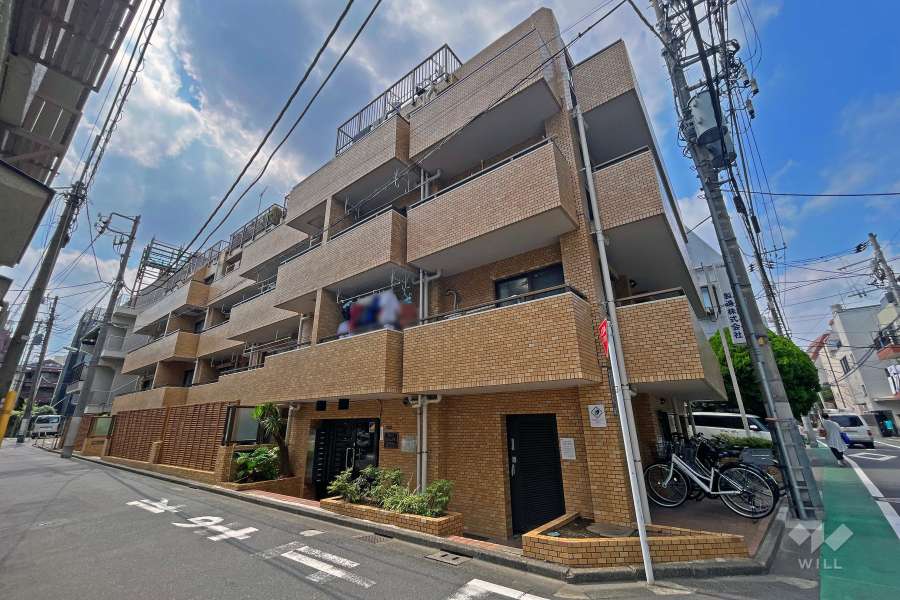 日神パレスゼームス坂の外観（北東側から）